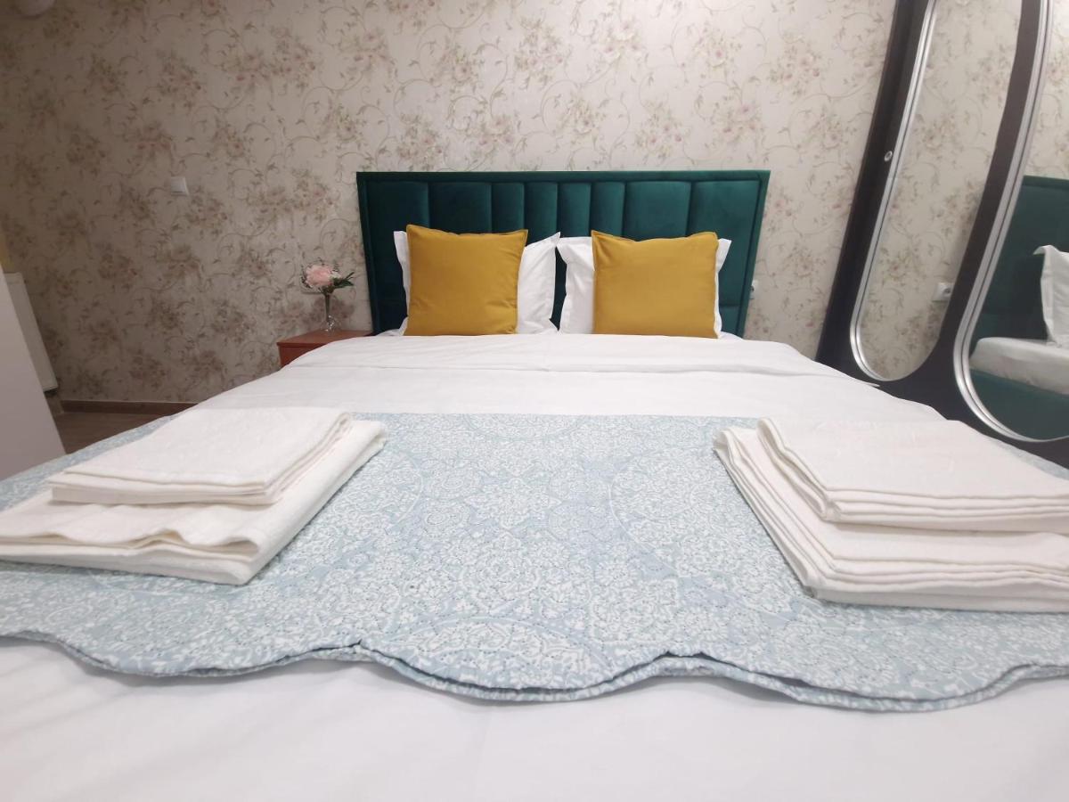 Laroka House Beautiful Apartment Universitate Center Букурещ Екстериор снимка